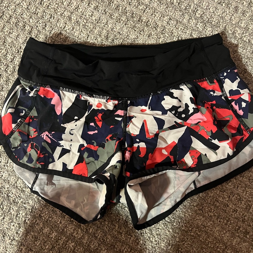 lululemon speed up shorts size 2 low cut